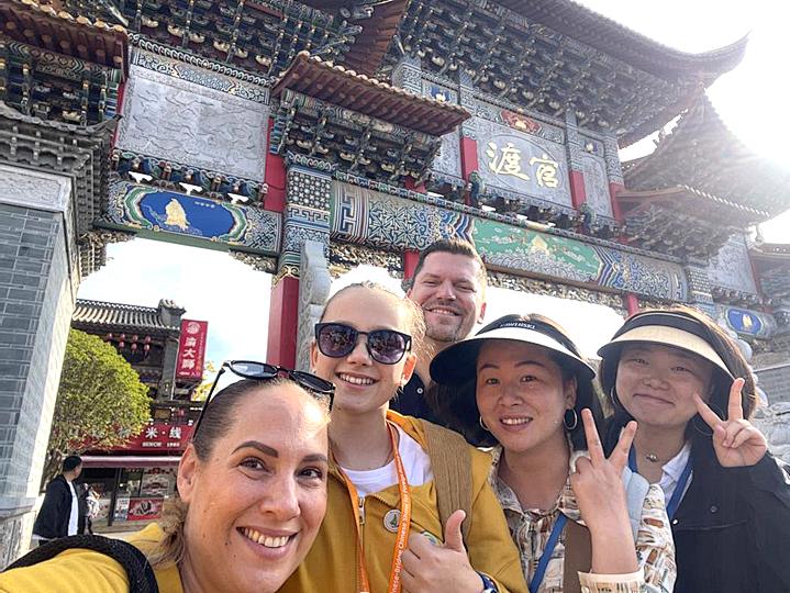 走过桥，成为桥 | 克罗地亚“学霸”爱玛：中文为桥，怀抱中国，连通世界